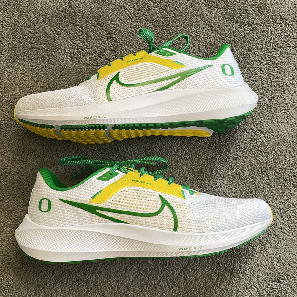 NWOT Oregon Ducks Nike Unisex Zoom Pegasus 40 Running Shoes-White Size 10 - Picture 10 of 15